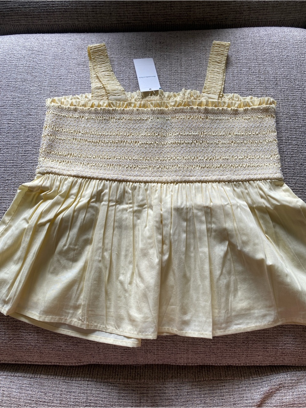 Abercrombie and Fitch 2-in1 Convertible Tank Top in Soft Yellow - Picture 9 of 9
